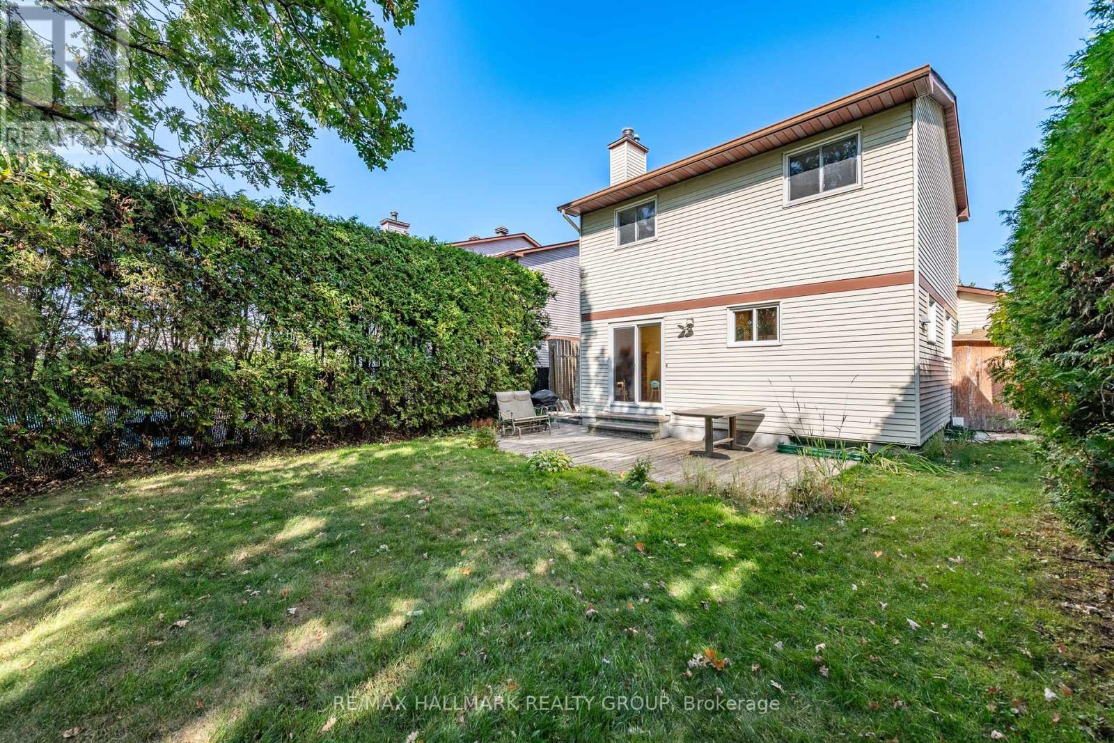1414 Eastcliffe Way