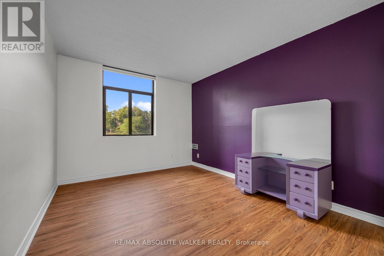 414 - 2871 Richmond Road