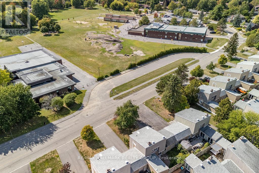 29d Varley Drive