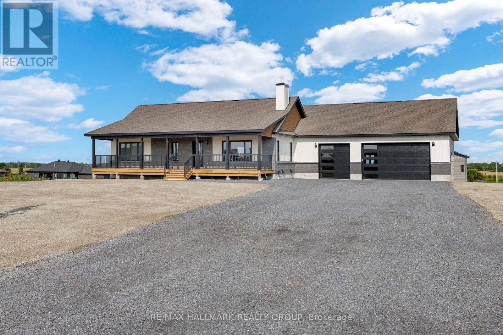 208 Trudeau Crescent