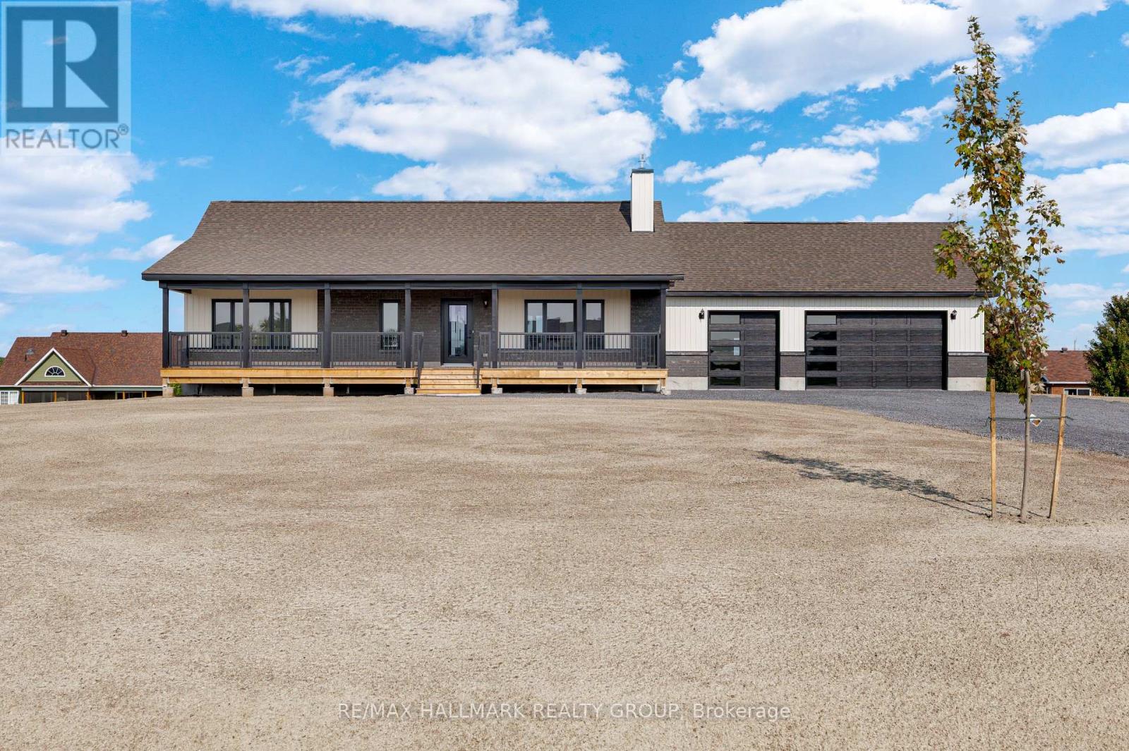 208 Trudeau Crescent