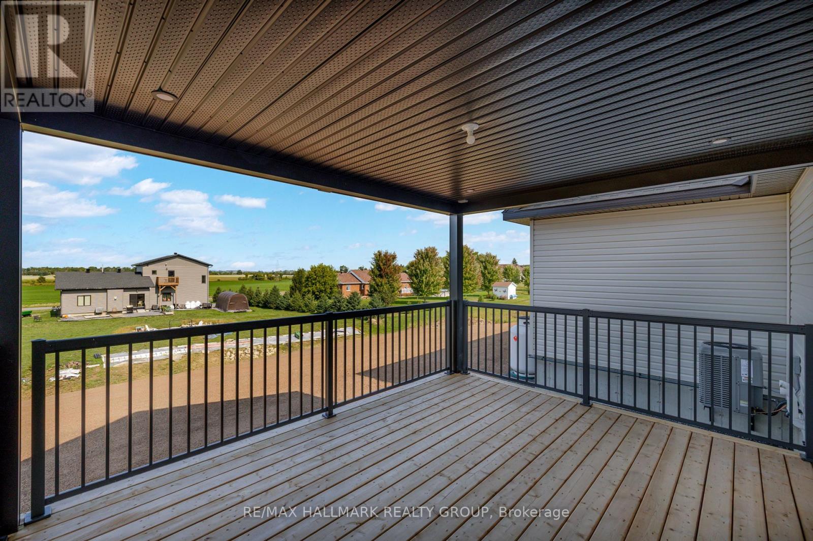 208 Trudeau Crescent