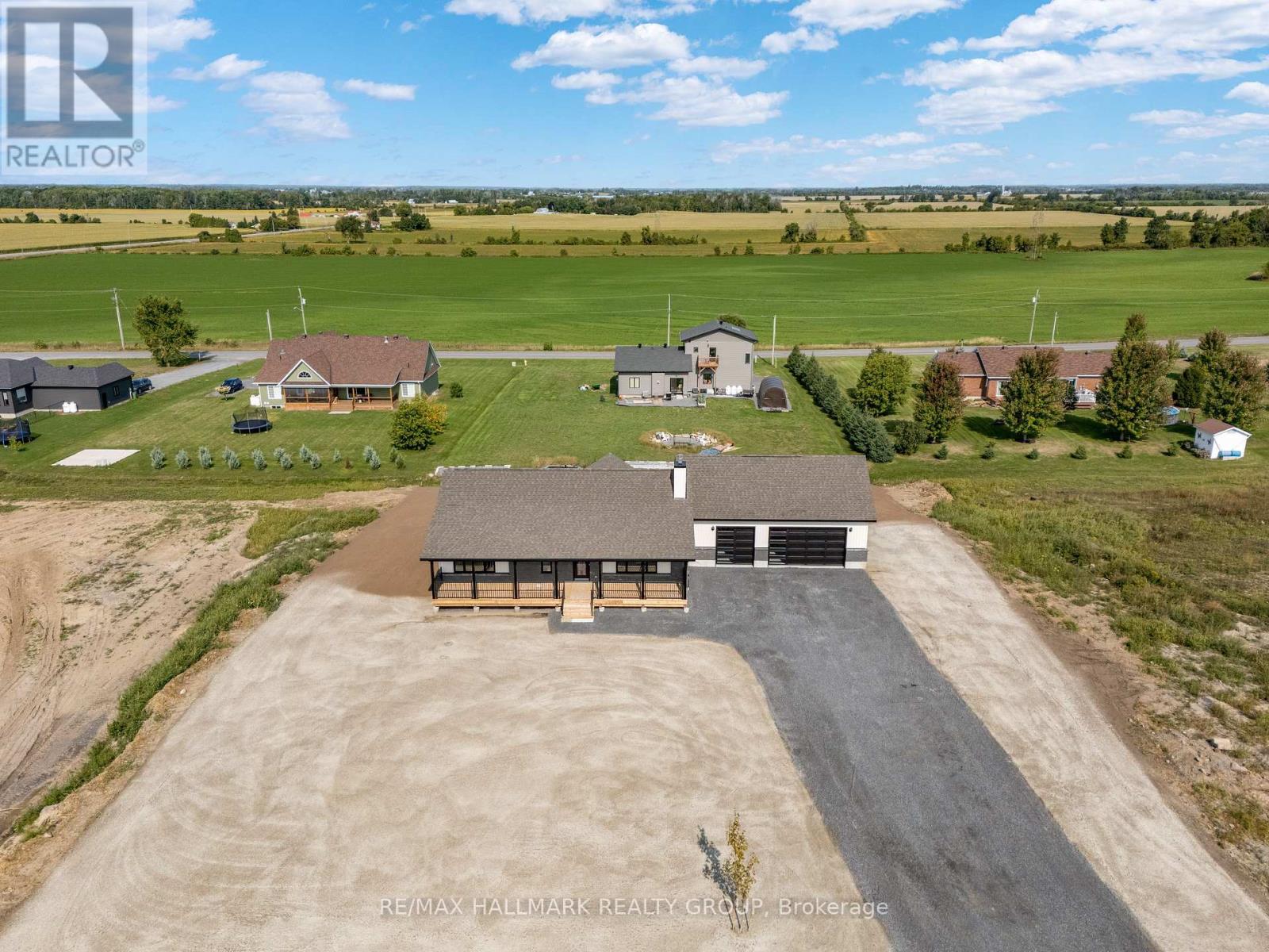 208 Trudeau Crescent