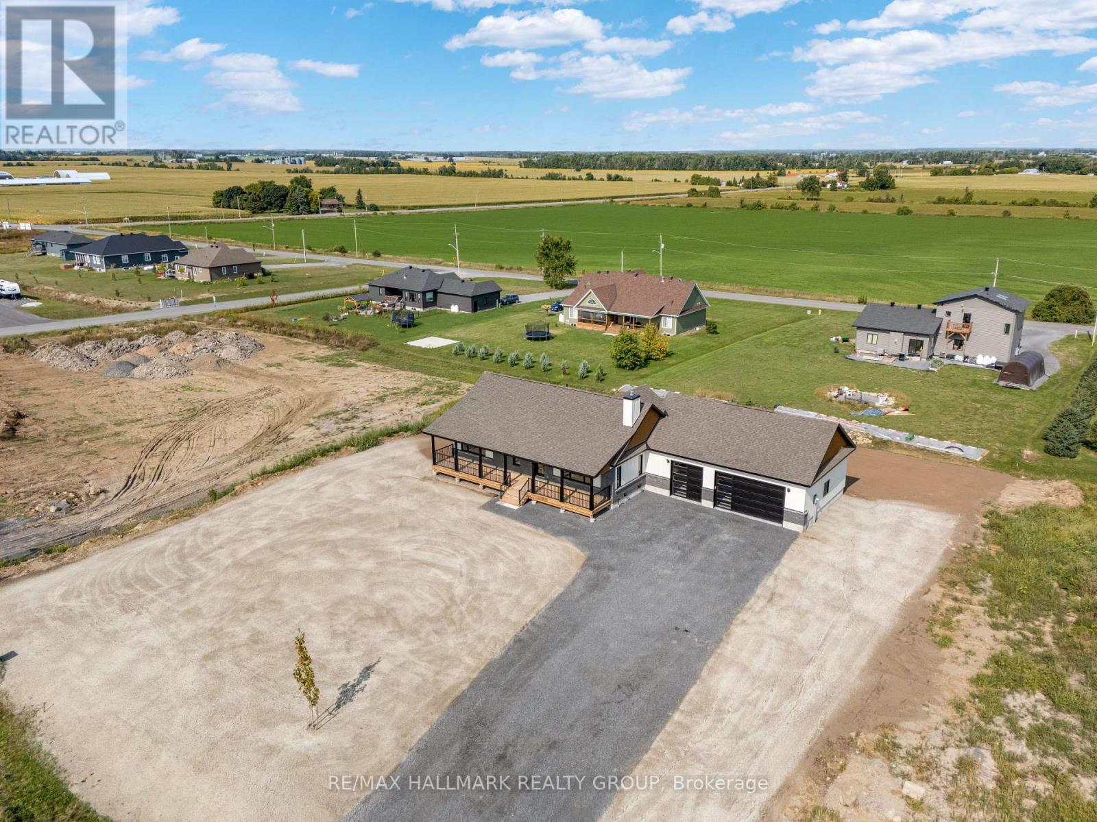 208 Trudeau Crescent