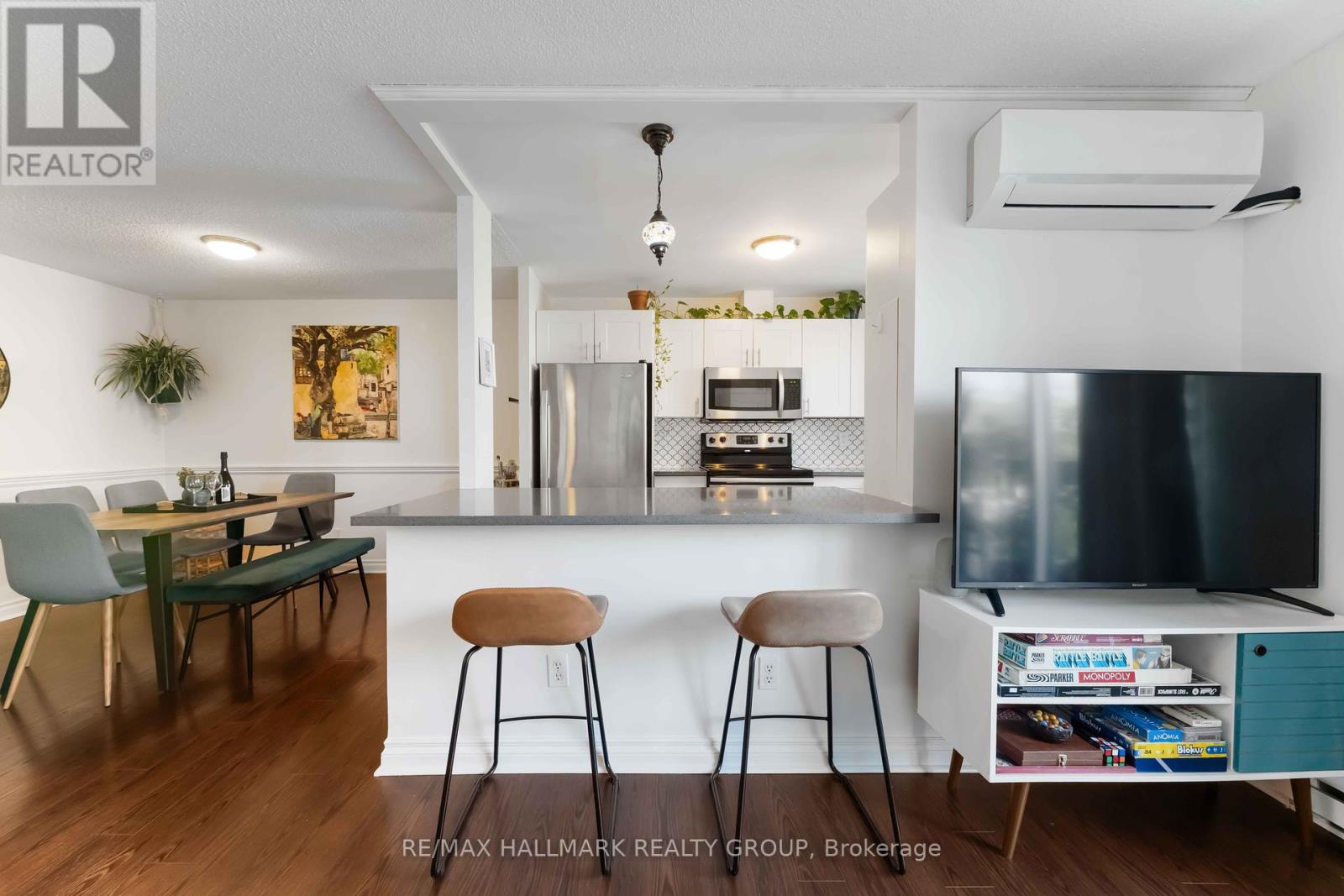 205 - 50 Burnside Avenue