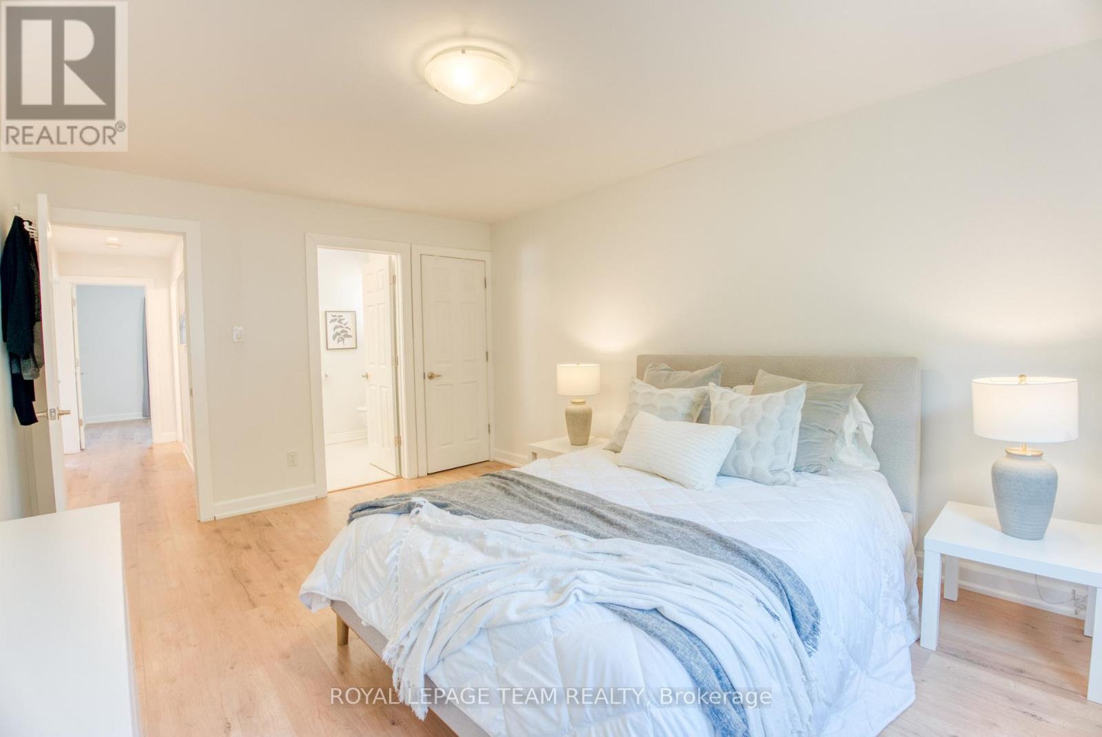 21 Equestrian Drive