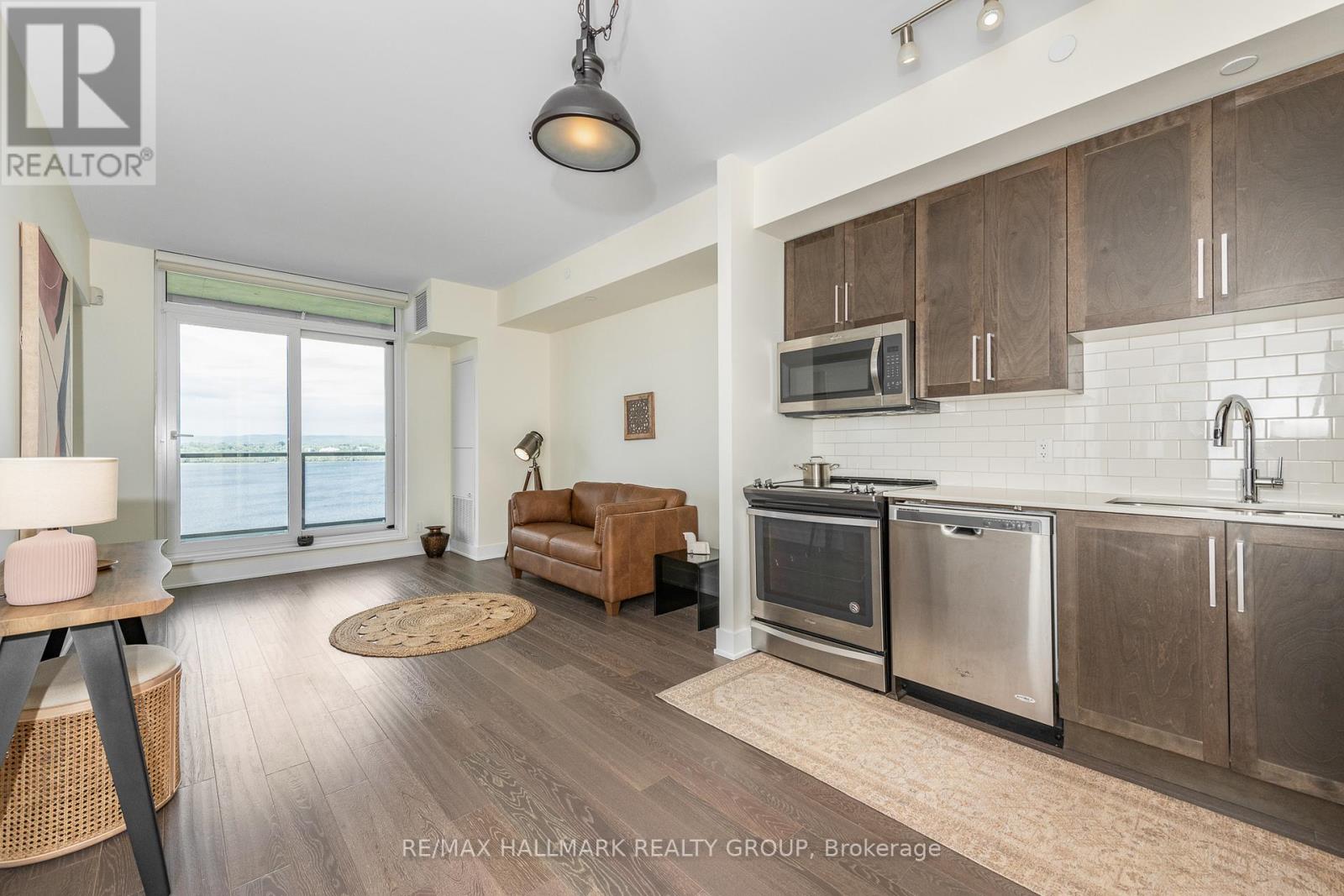 1104 - 485 Richmond Road