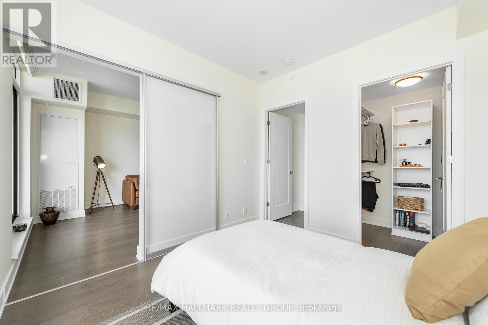 1104 - 485 Richmond Road