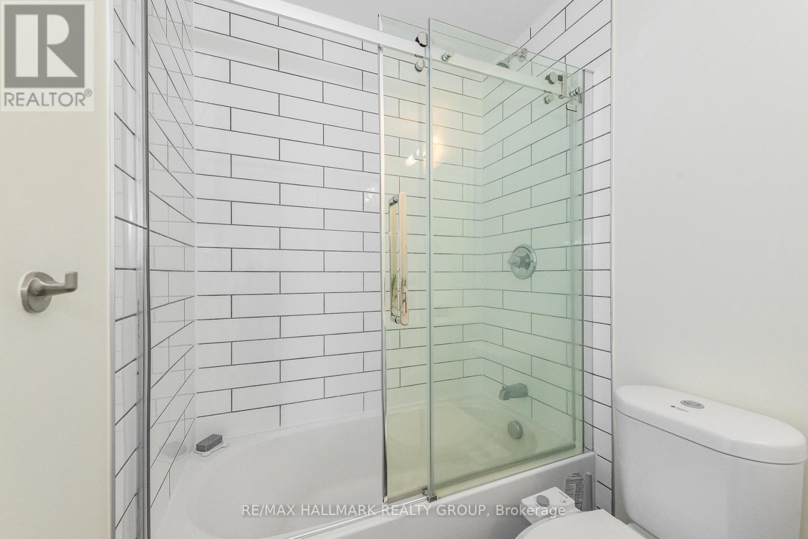 1104 - 485 Richmond Road