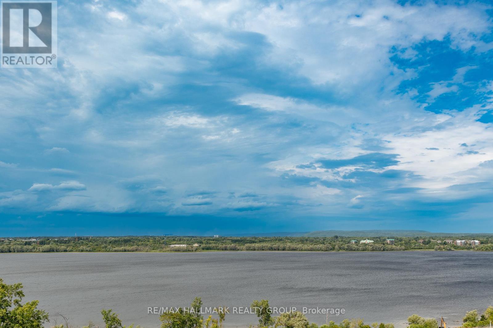 1104 - 485 Richmond Road