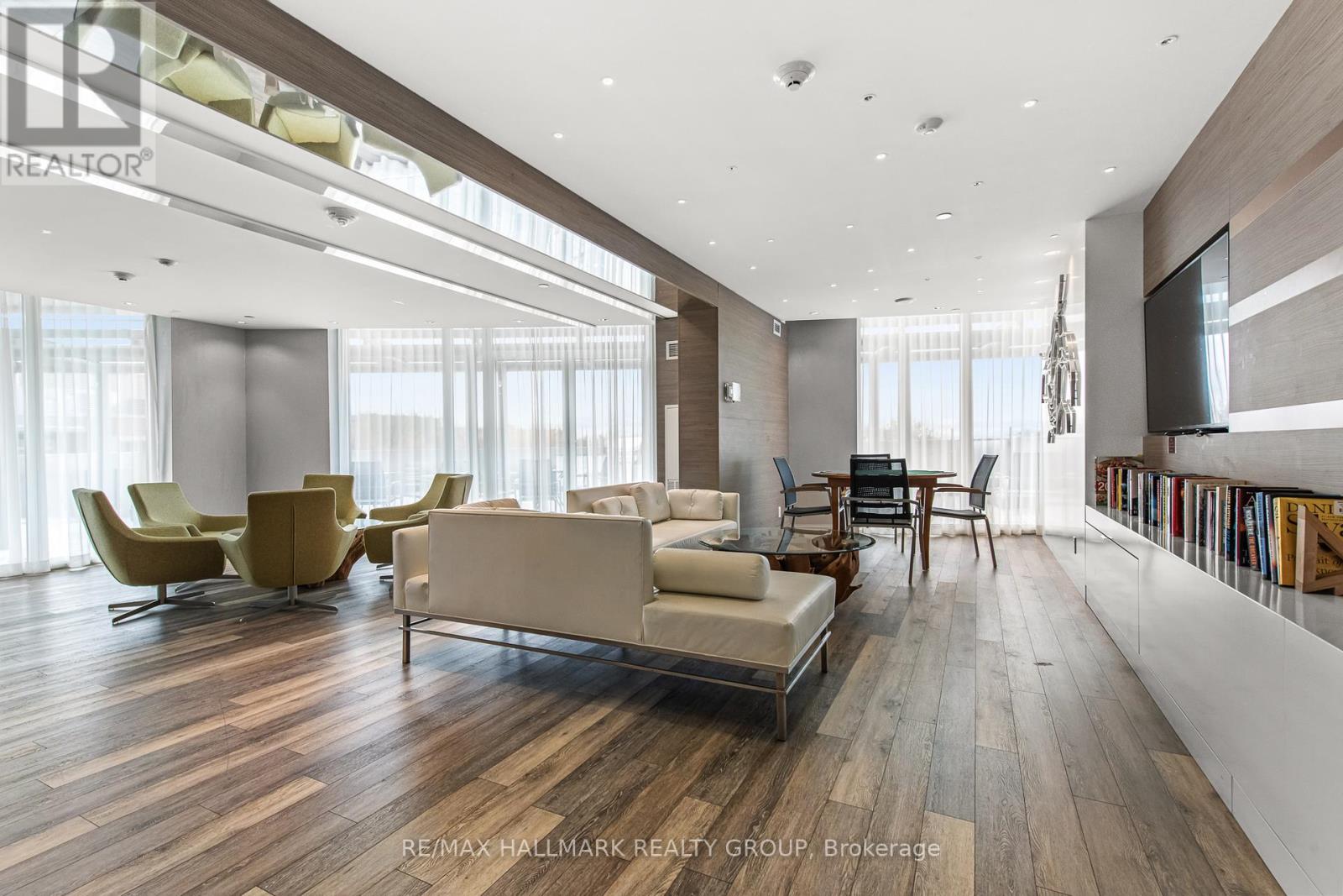 1104 - 485 Richmond Road