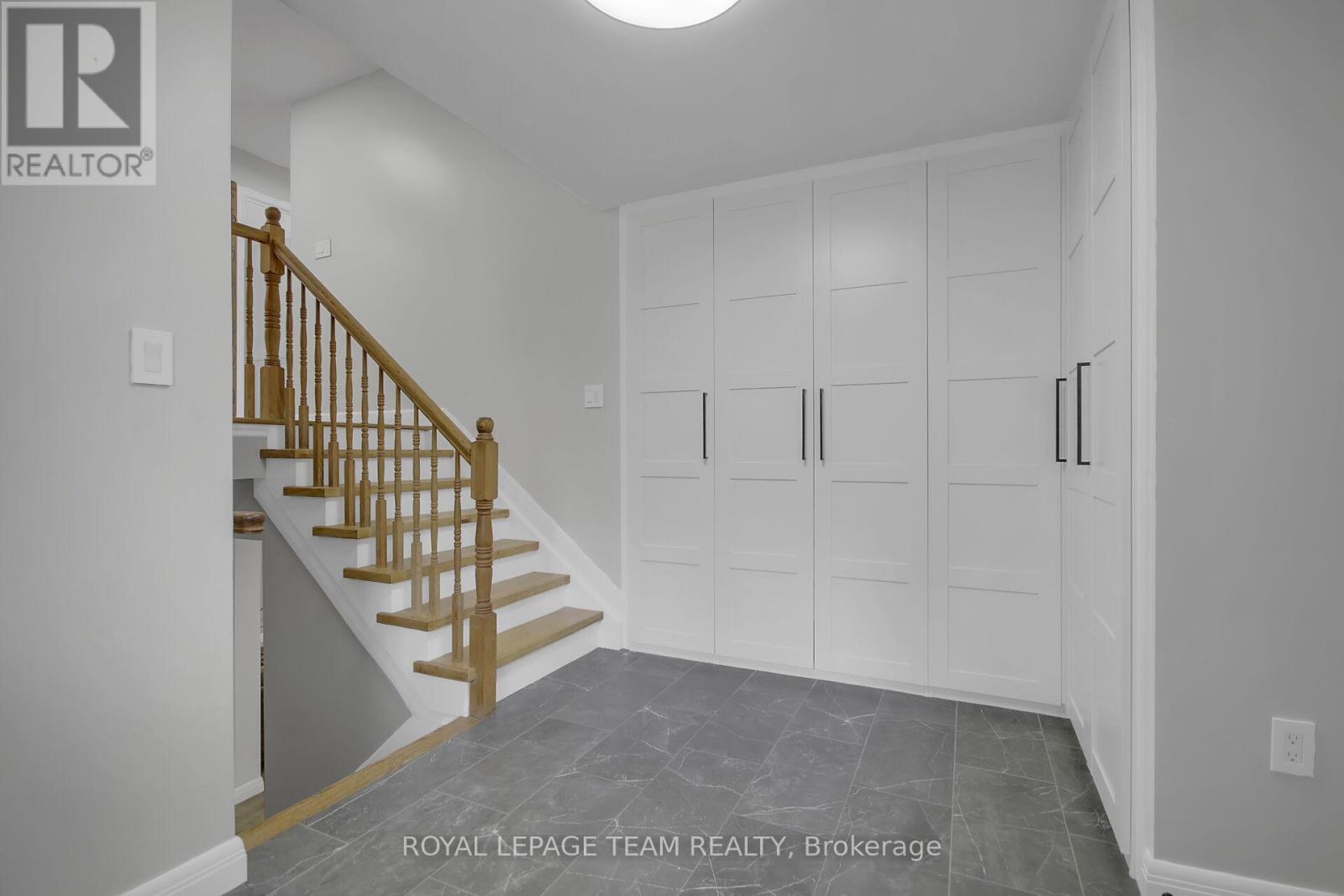 123 Dewar Side Road