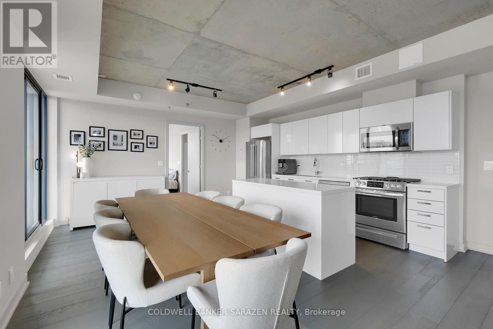 1407 - 203 Catherine Street