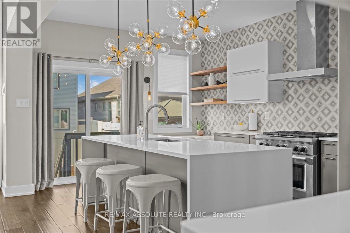 332 Haliburton Heights