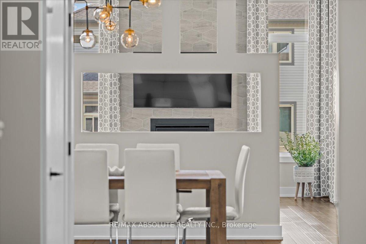 332 Haliburton Heights