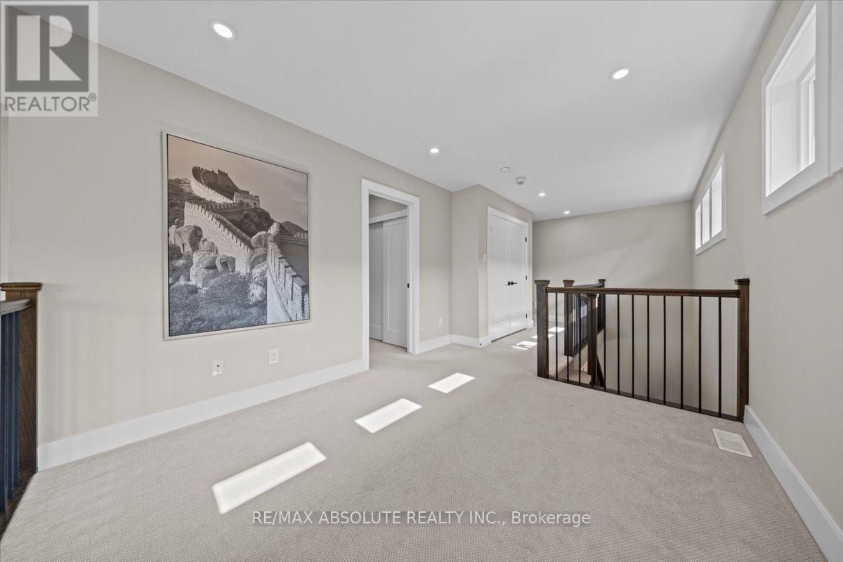 332 Haliburton Heights