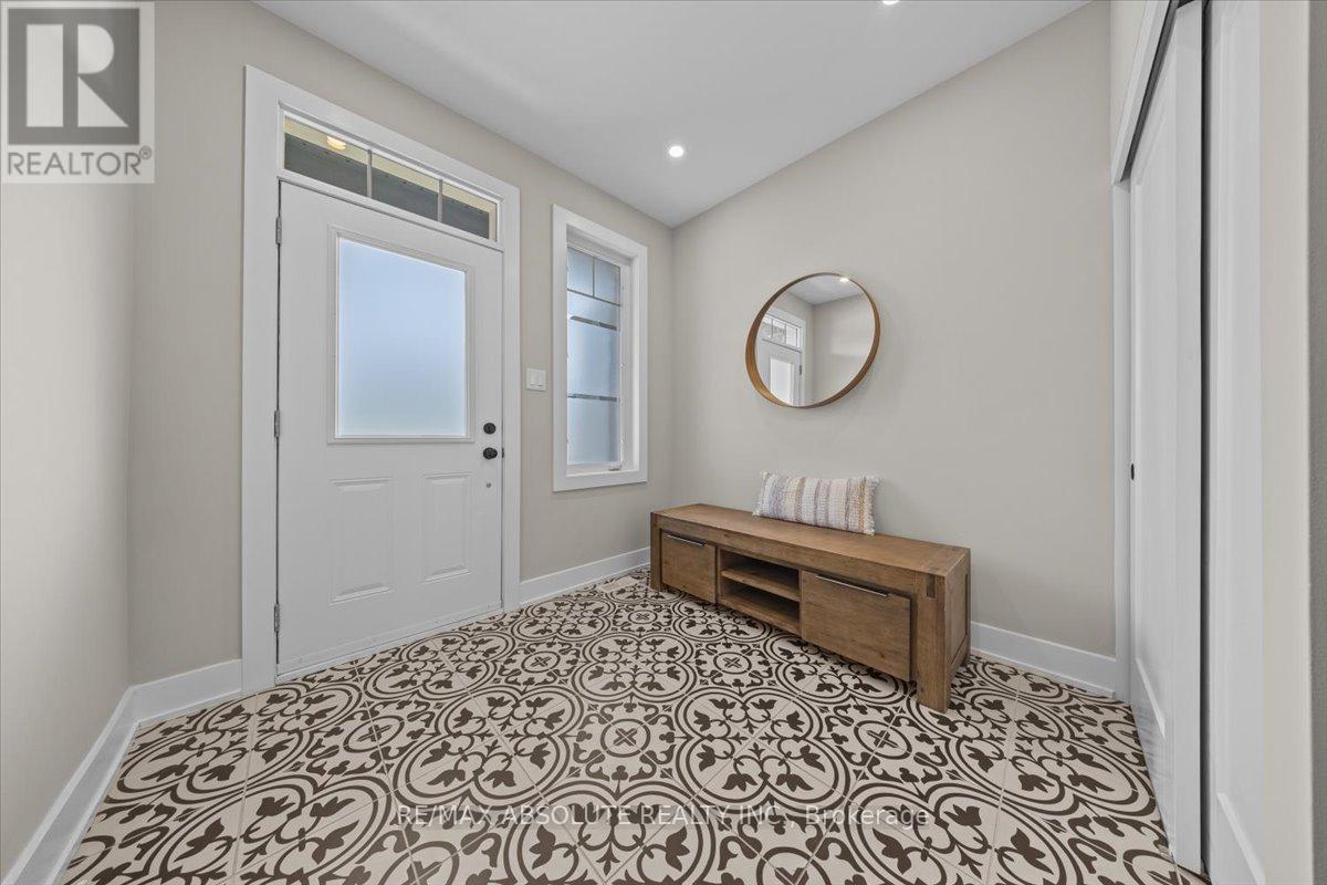 332 Haliburton Heights