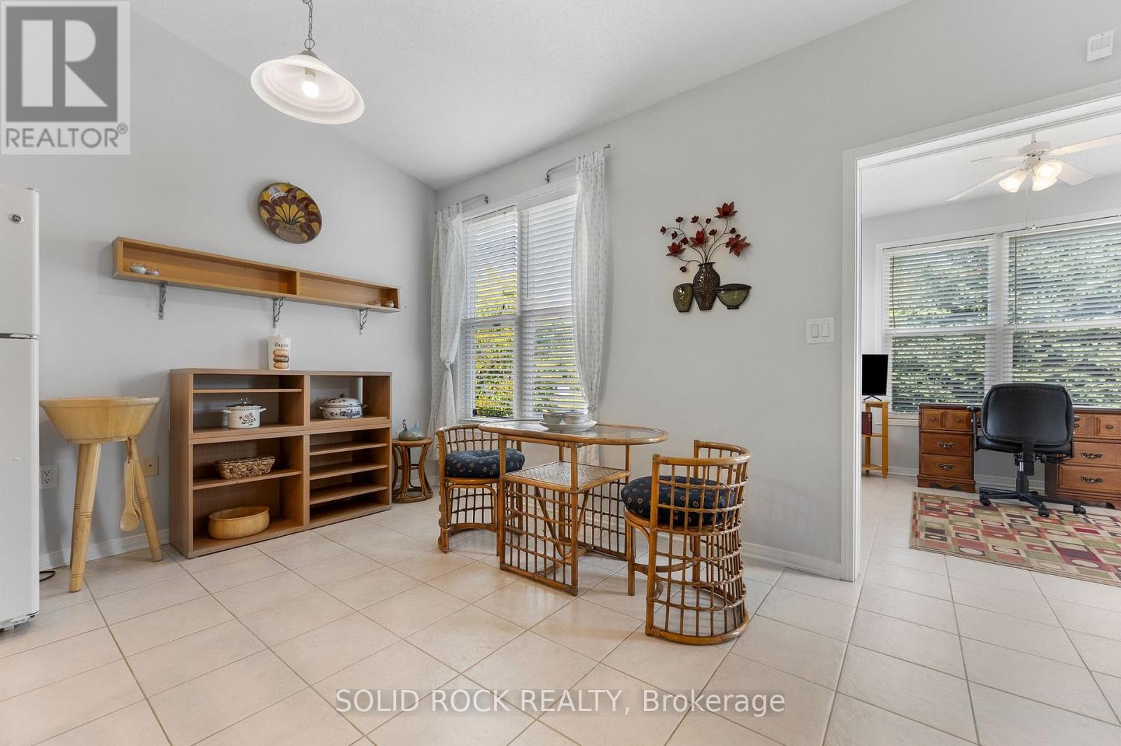 659 Country Trail Private