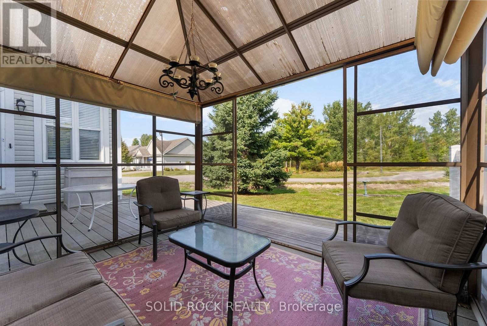 659 Country Trail Private