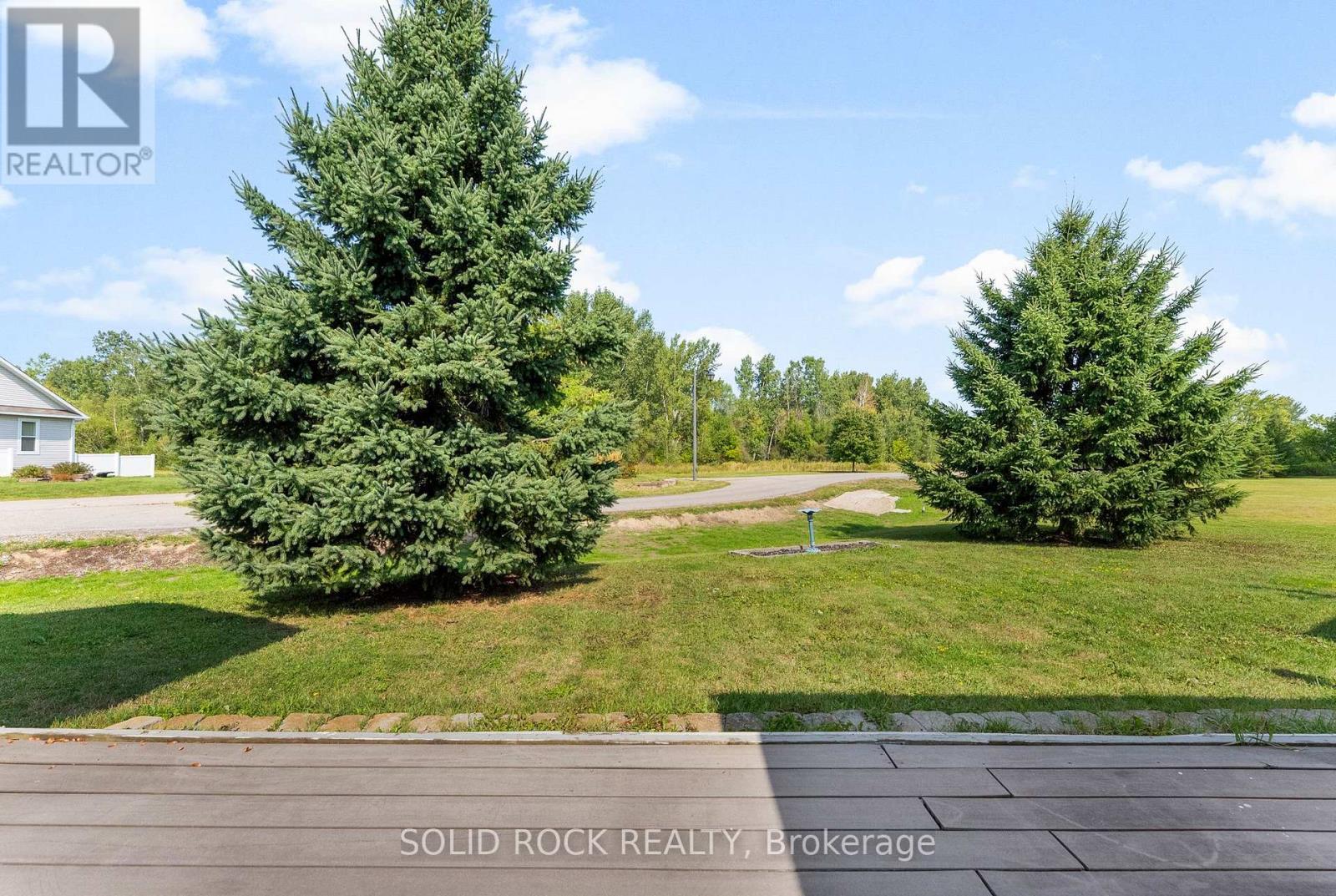 659 Country Trail Private