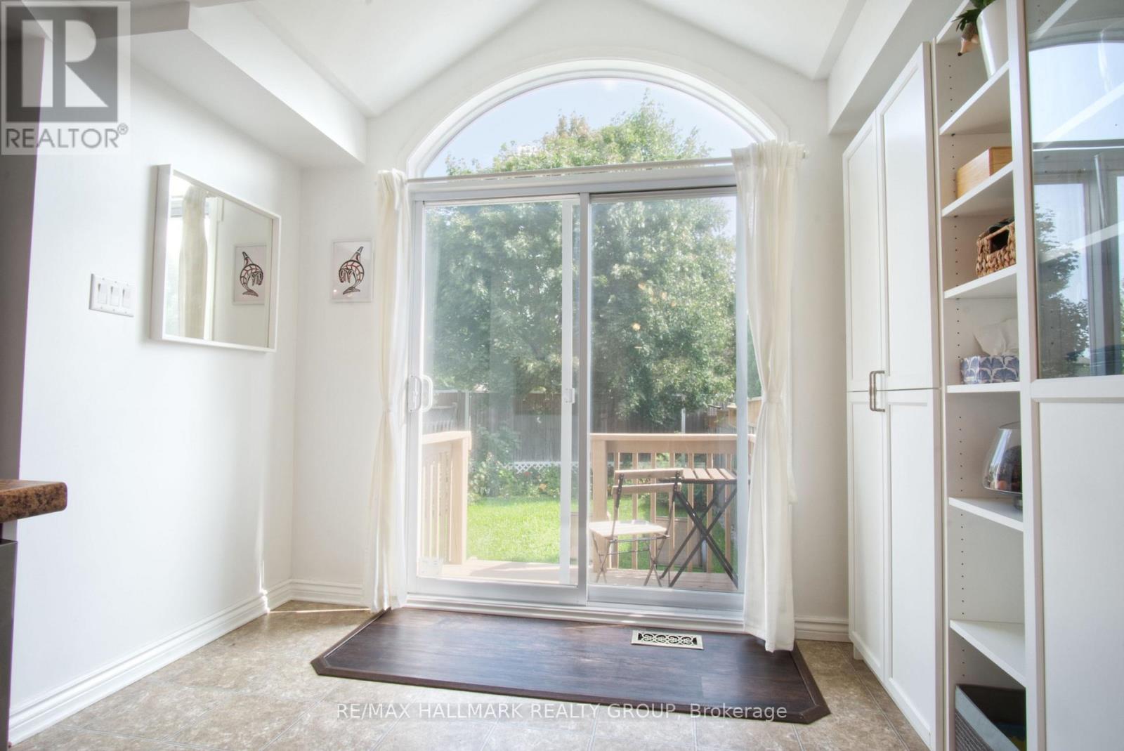 2239 Brockstone Crescent