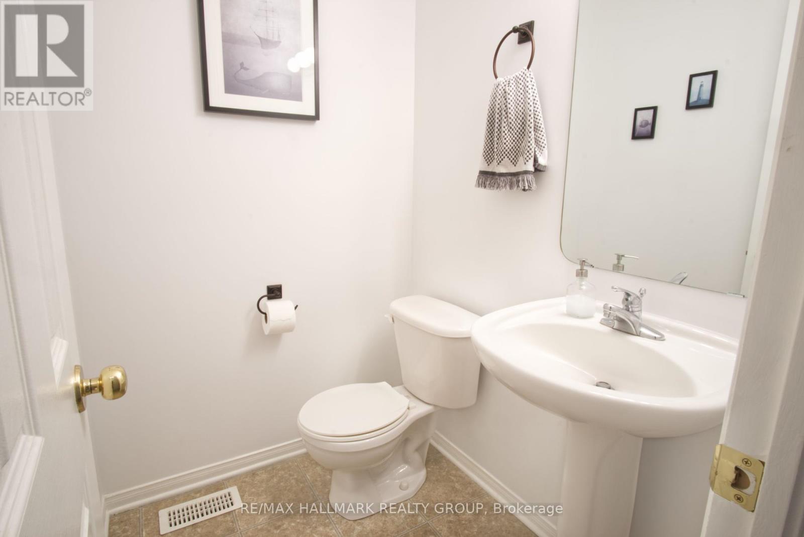 2239 Brockstone Crescent