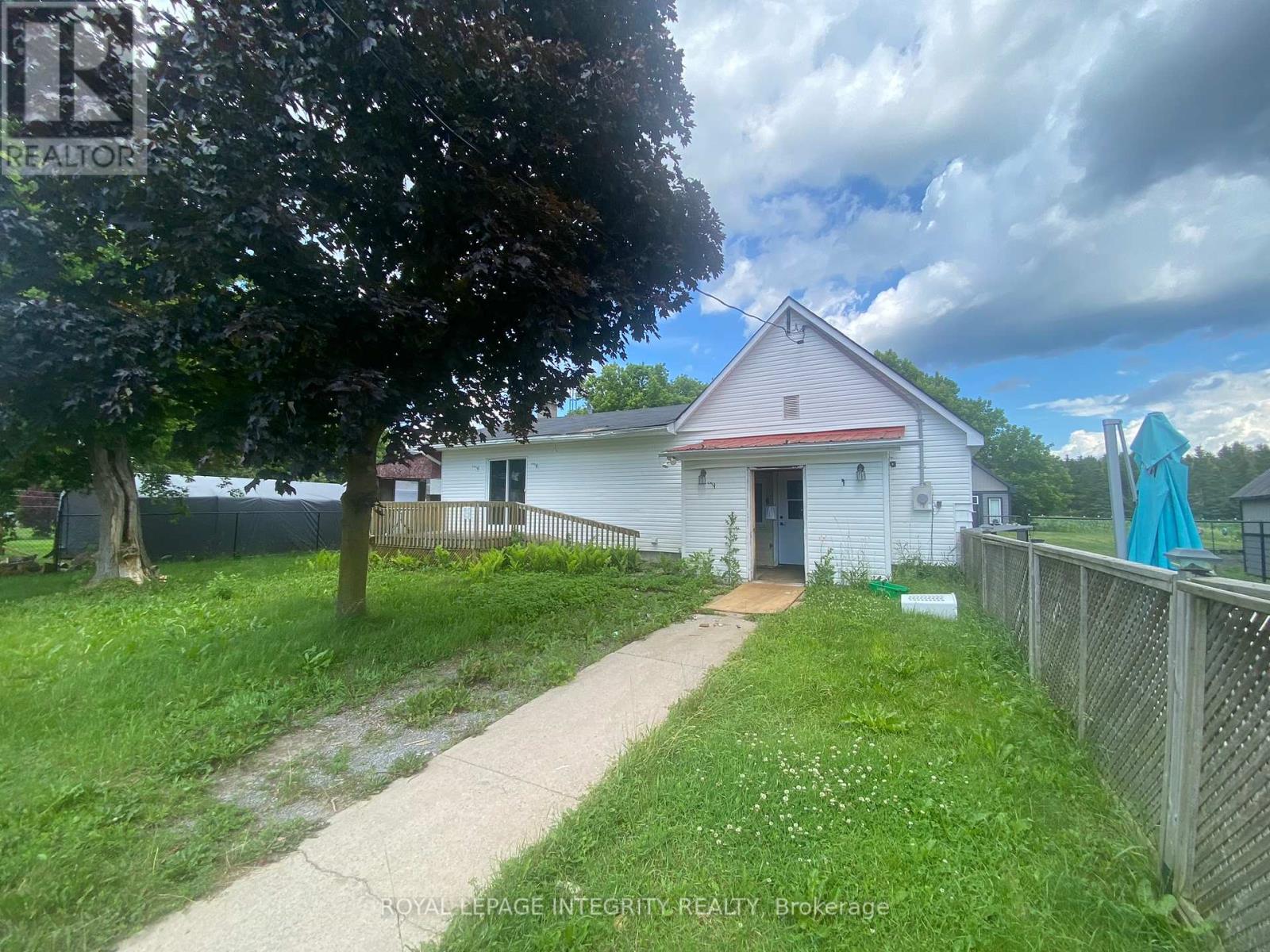 2415 Du Lac Road