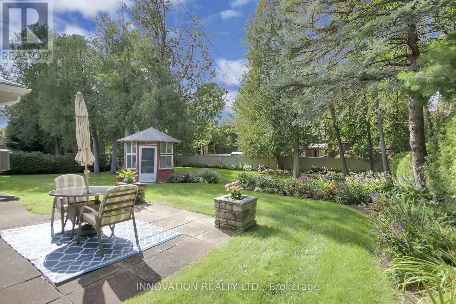 113 Grenfell Crescent N
