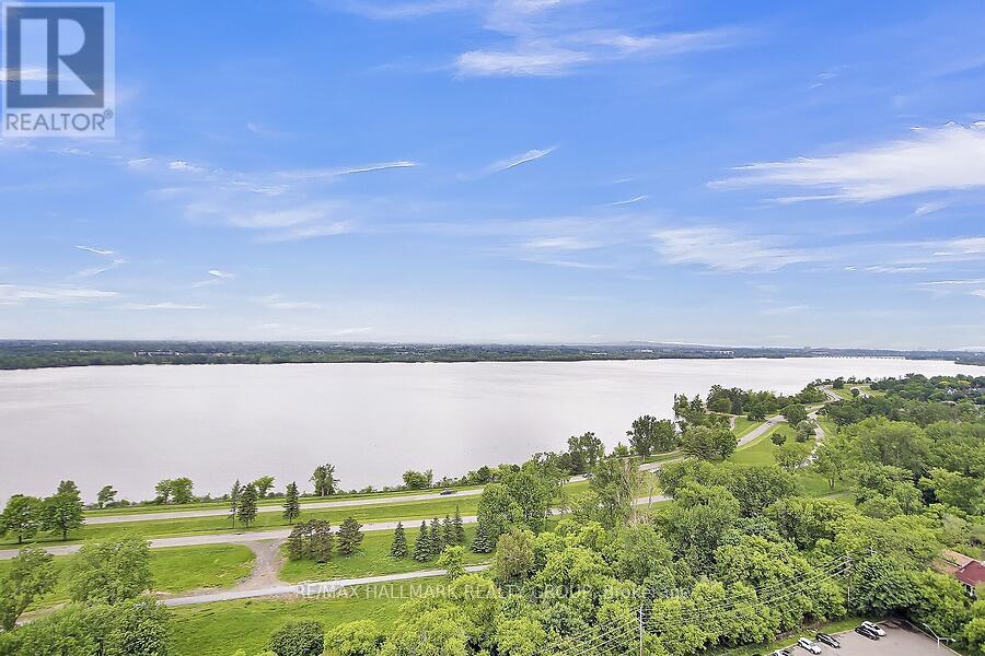 410 - 1081 Ambleside Drive