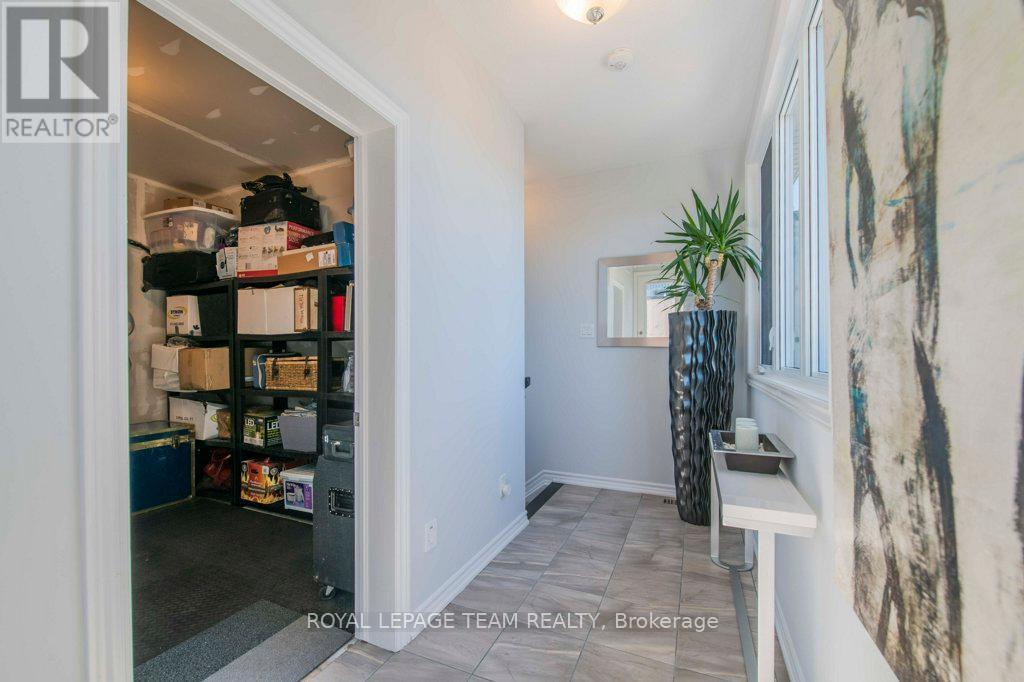 1448 Hemlock Road