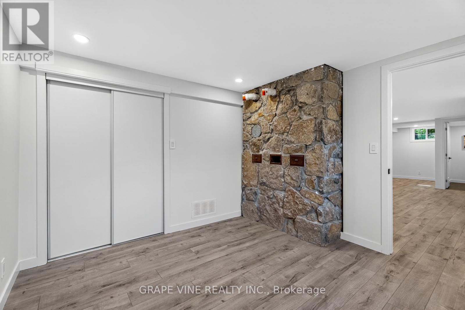 135 Manion Road