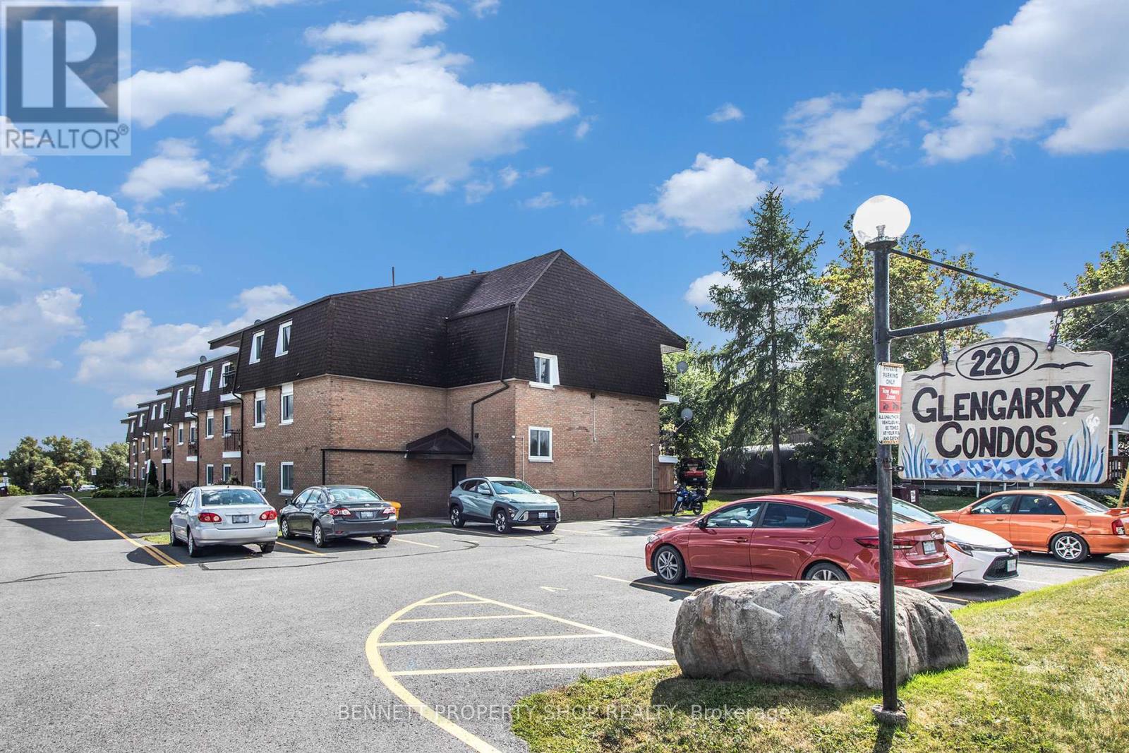 Unit #307 - 220 Kenyon St Street W
