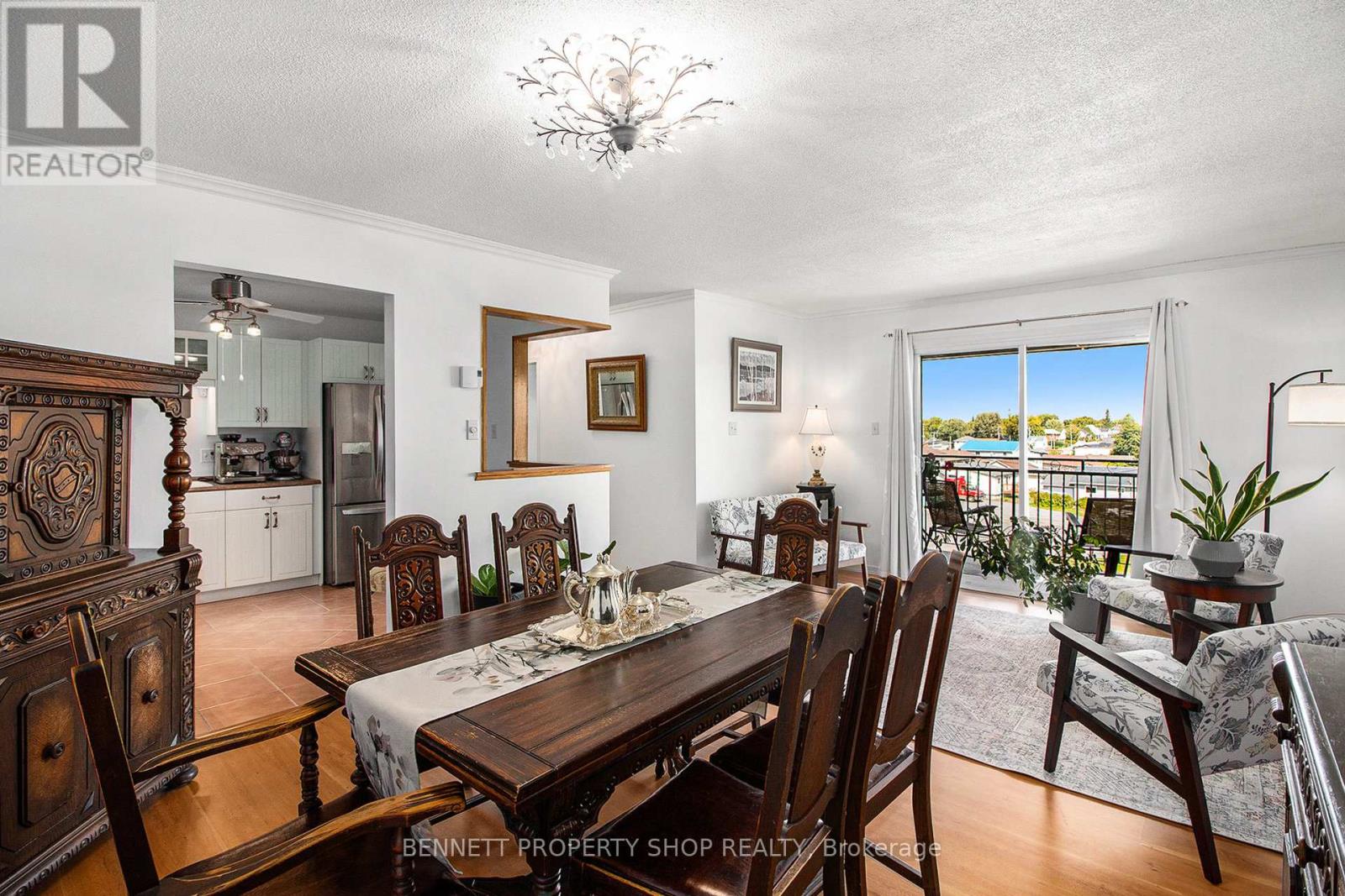 Unit #307 - 220 Kenyon St Street W