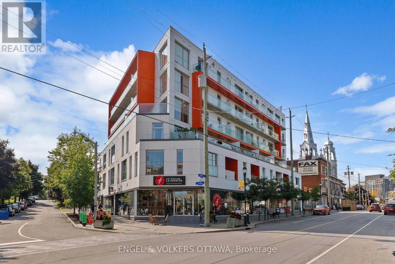 209 - 1000 Wellington Street W