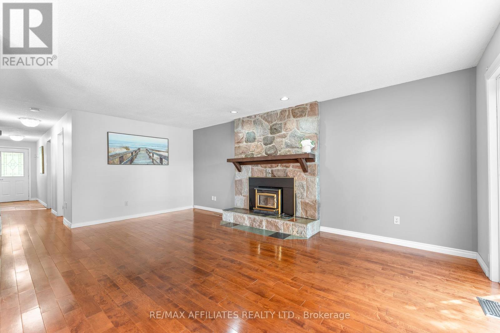 1278 Bayview Drive
