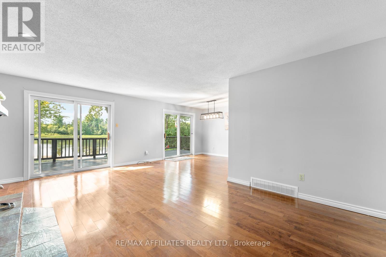 1278 Bayview Drive