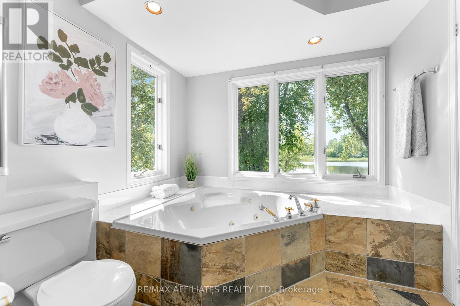 1278 Bayview Drive