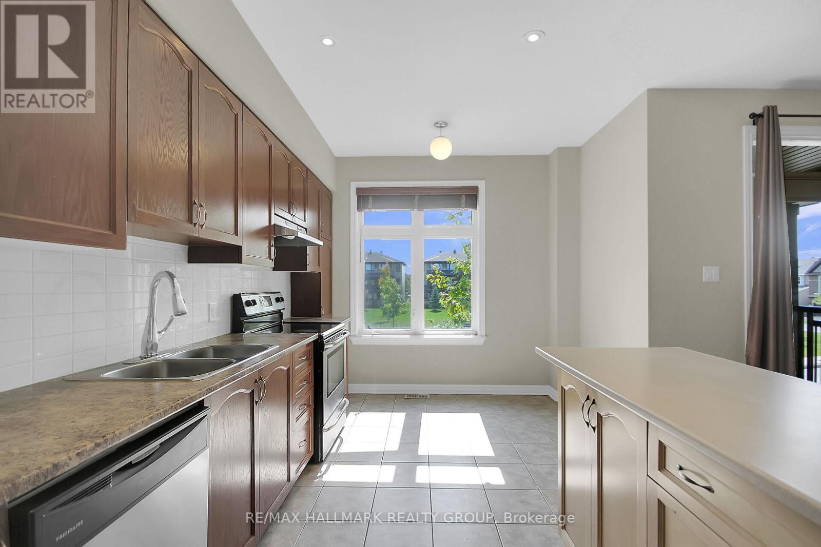 240 Leather Leaf Terrace
