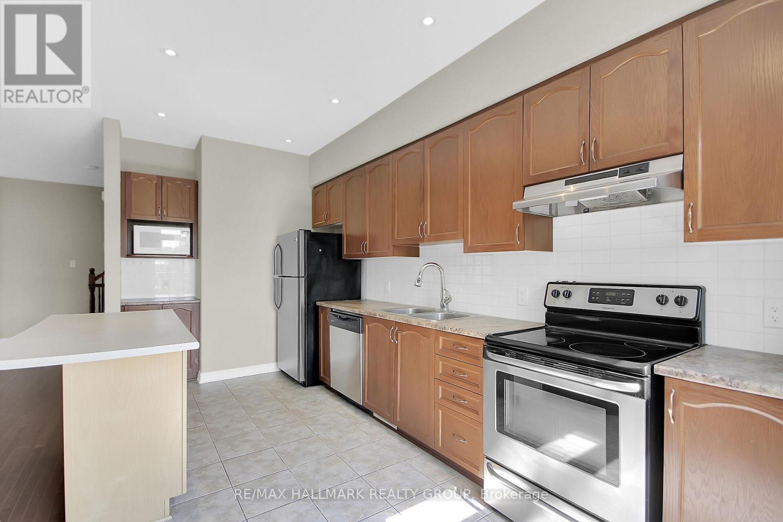 240 Leather Leaf Terrace