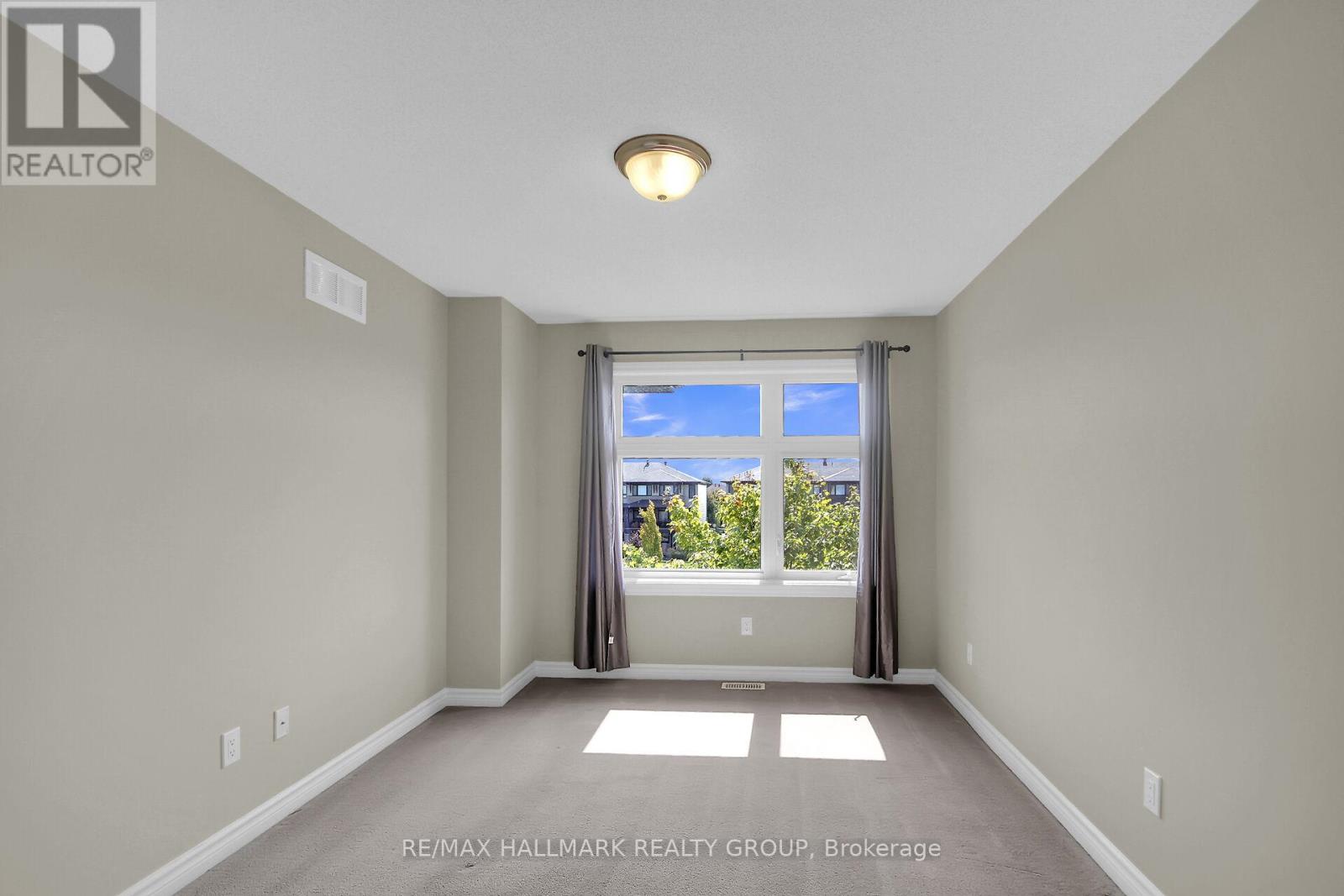 240 Leather Leaf Terrace