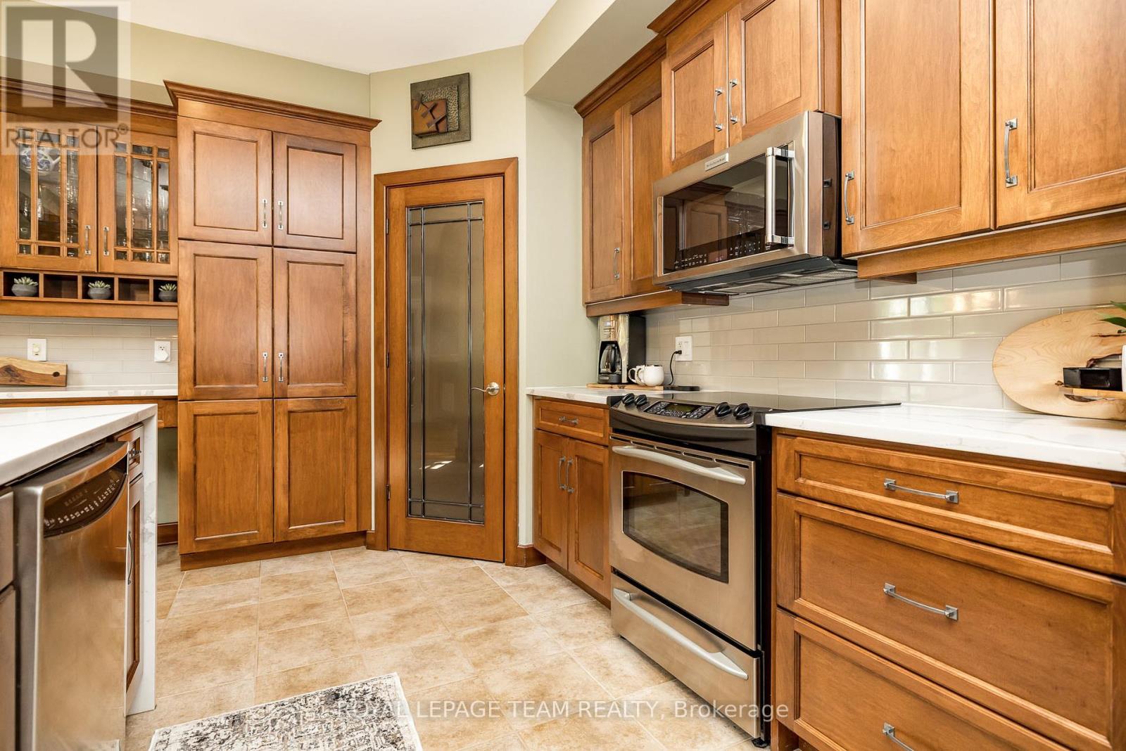19 Turtle Point Private