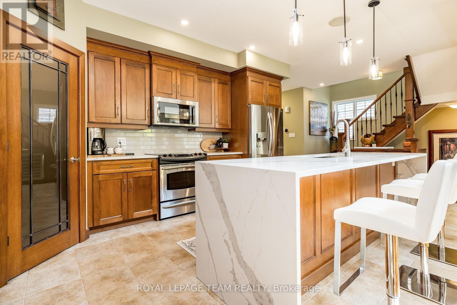 19 Turtle Point Private
