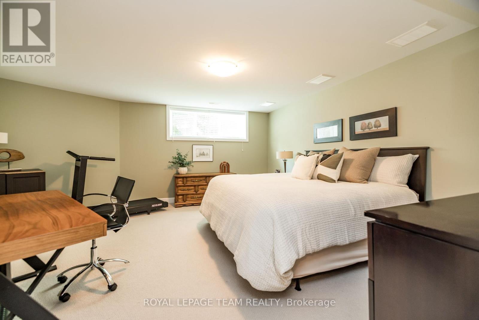 19 Turtle Point Private