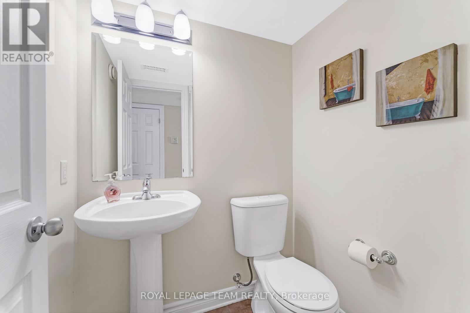 8 - 575 Stonefield Private