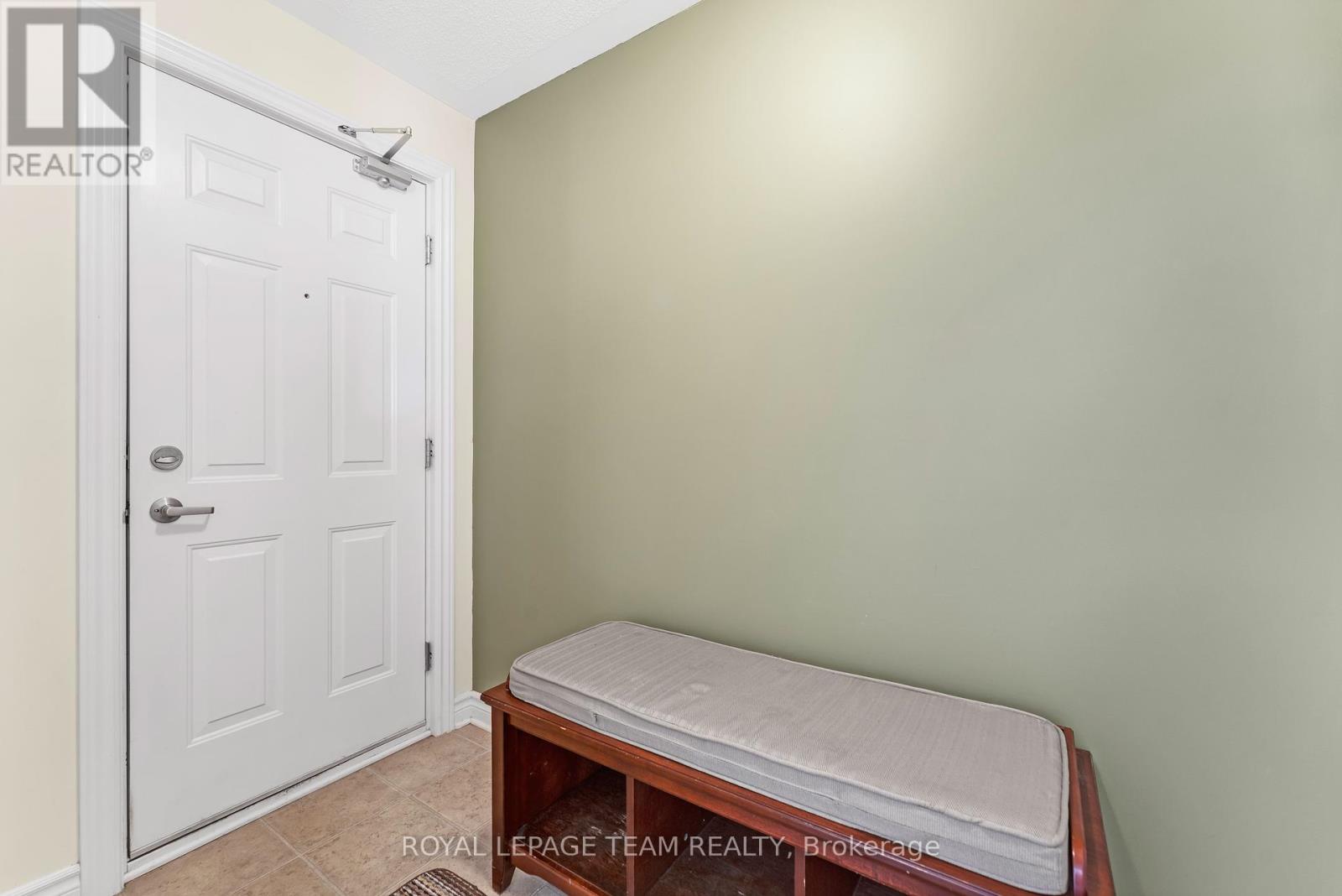 8 - 575 Stonefield Private