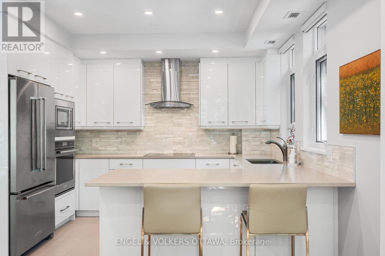 206 - 205 Bolton Street