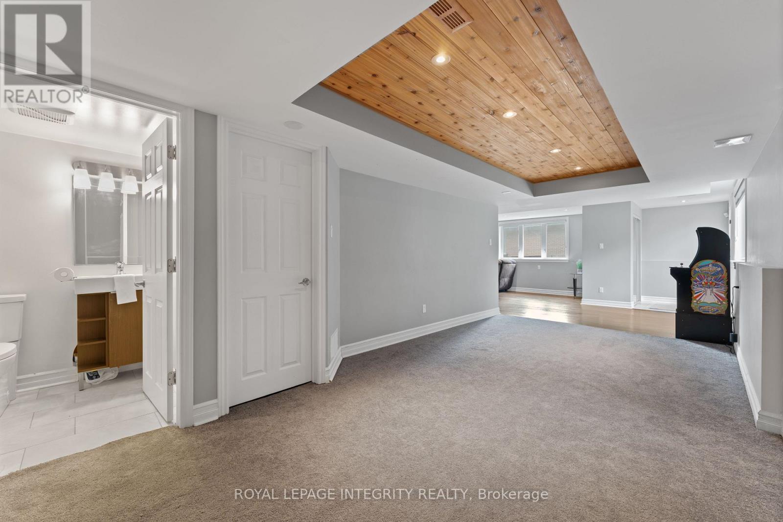 1893 Rideau Road