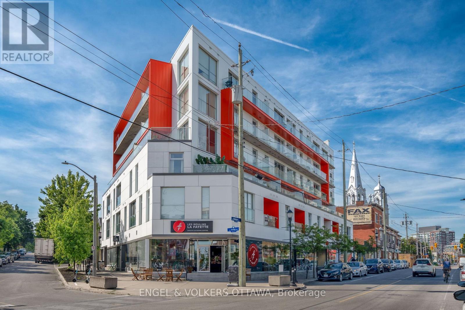 210 - 1000 Wellington Street W