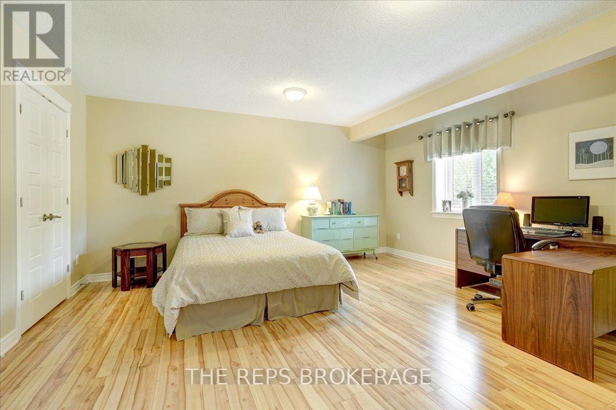 206 Country Lane Drive W