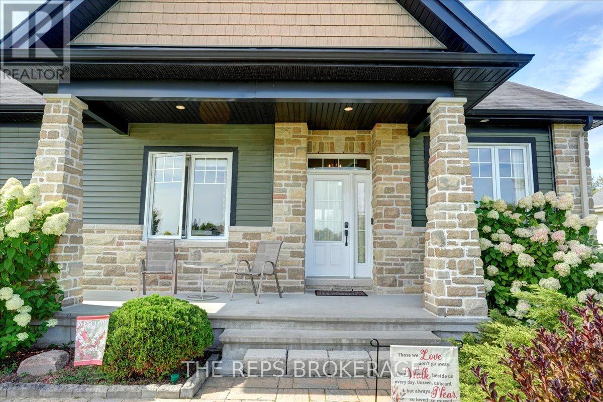 206 Country Lane Drive W